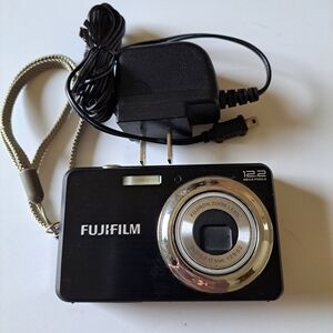 Fujifilm Black Compact Digital Camera with Charger